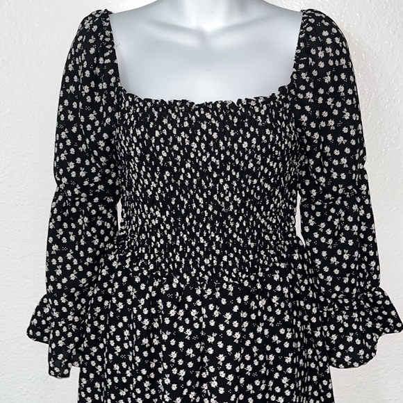 SOLD! AUW floral ruffled sleeves off the shoulder dress - Picture 2 of 16